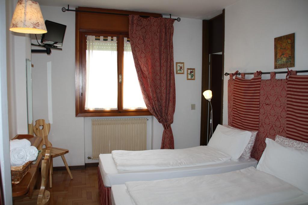 Hg Hotel La Caminatha Val di Zoldo Room photo